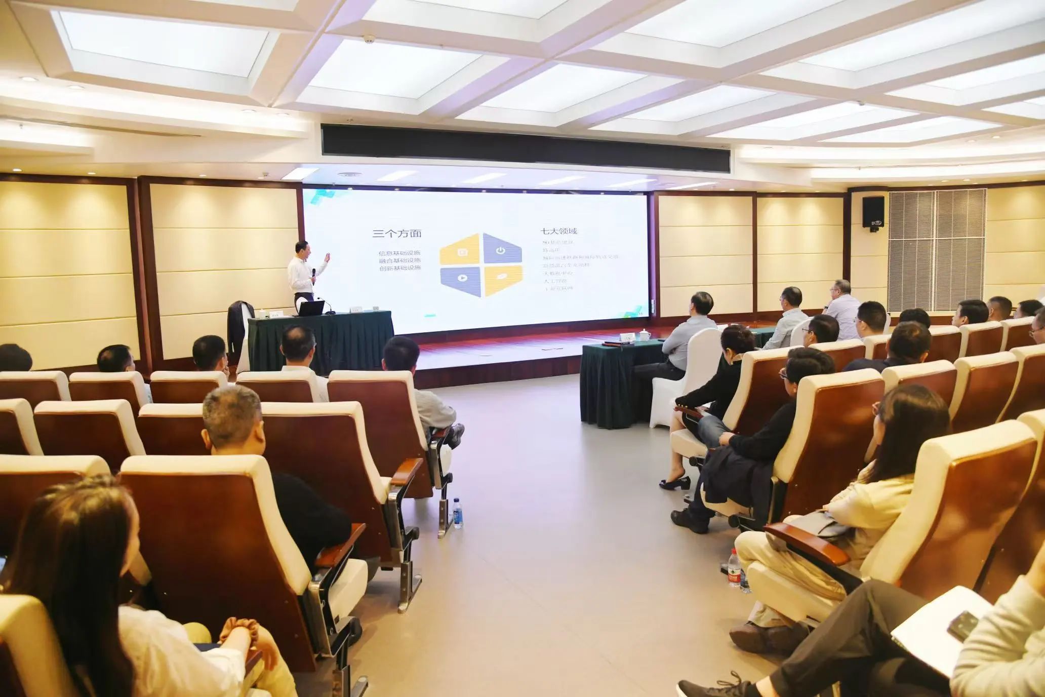 微信图片_20241031145215.jpg 微信图片_20241031145215.jpg