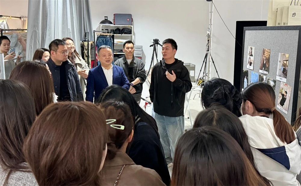 微信图片_2025-11-28_161033_009.jpg 微信图片_2025-11-28_161033_009.jpg